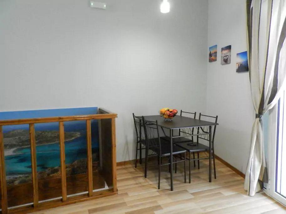 Agora Apartment First Floor Kíssamos Buitenkant foto